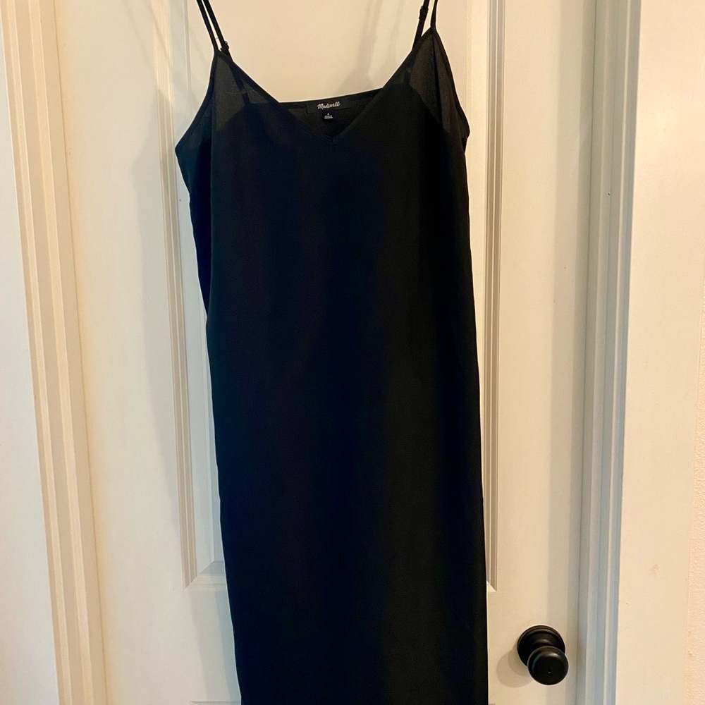 Madewell Classic Black V-Neck Slip size 6